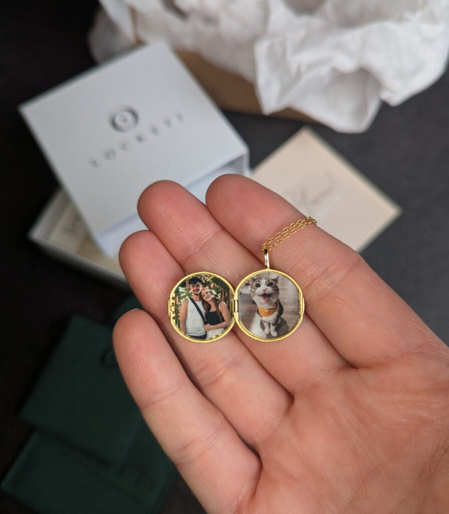 Image #3 from Andrea